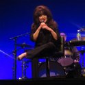 01 Ronnie Spector